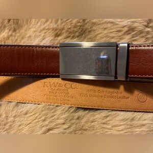 RW&CO Leather Belt With Automatic Buckle size 32